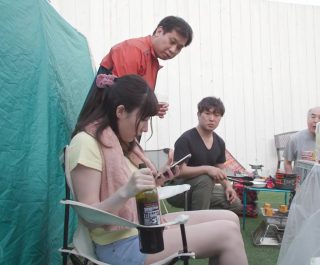 Vợ bị cưỡng hiếp trong buổi cắm trại