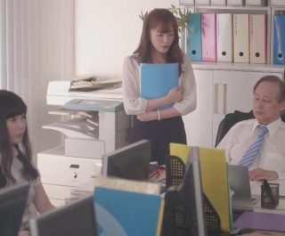 Gạ tình sếp già đã có vợ